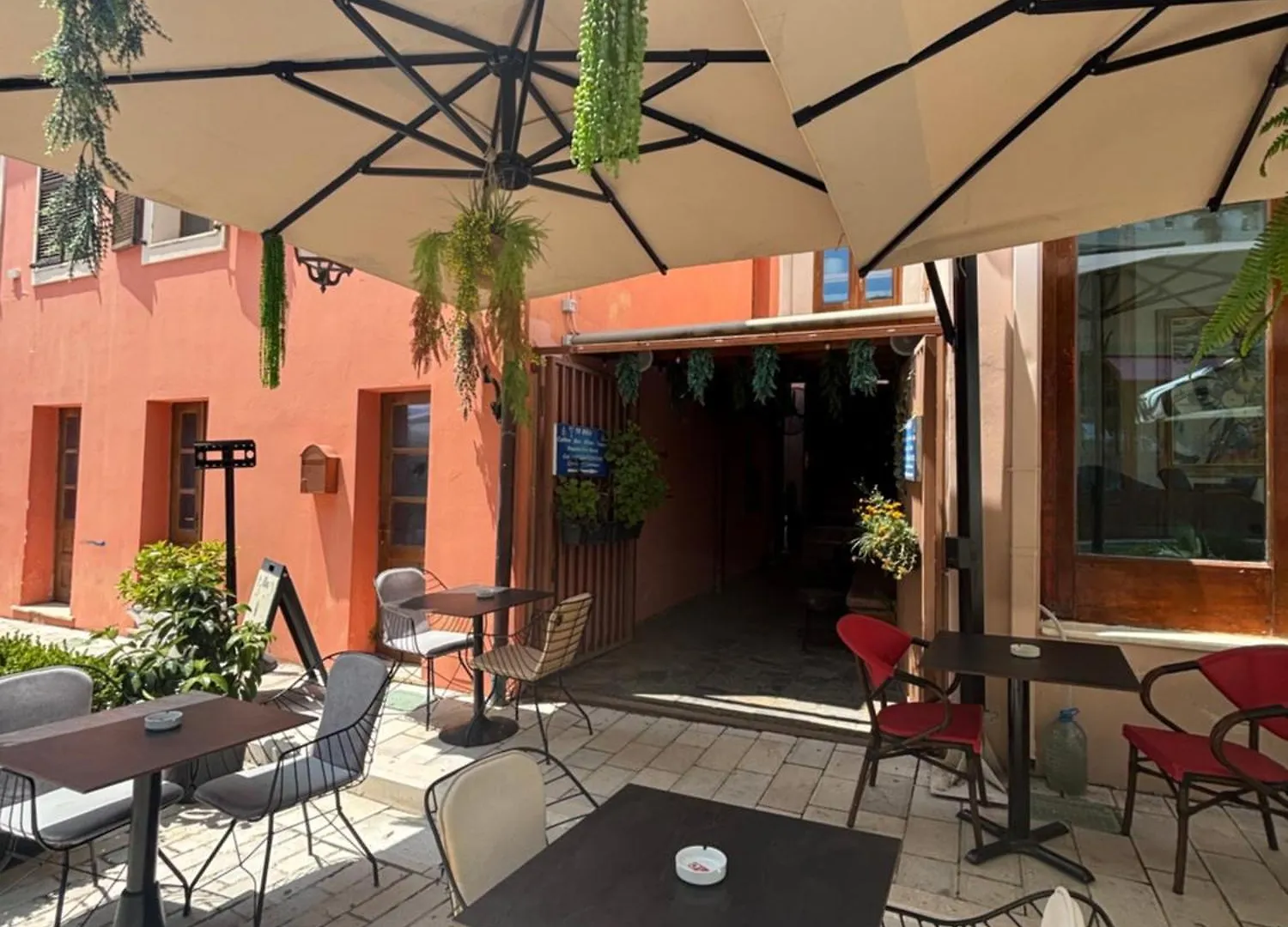 Bed & Breakfast Bed and Breakfast Tebeu Coffe And Bar Vlorë