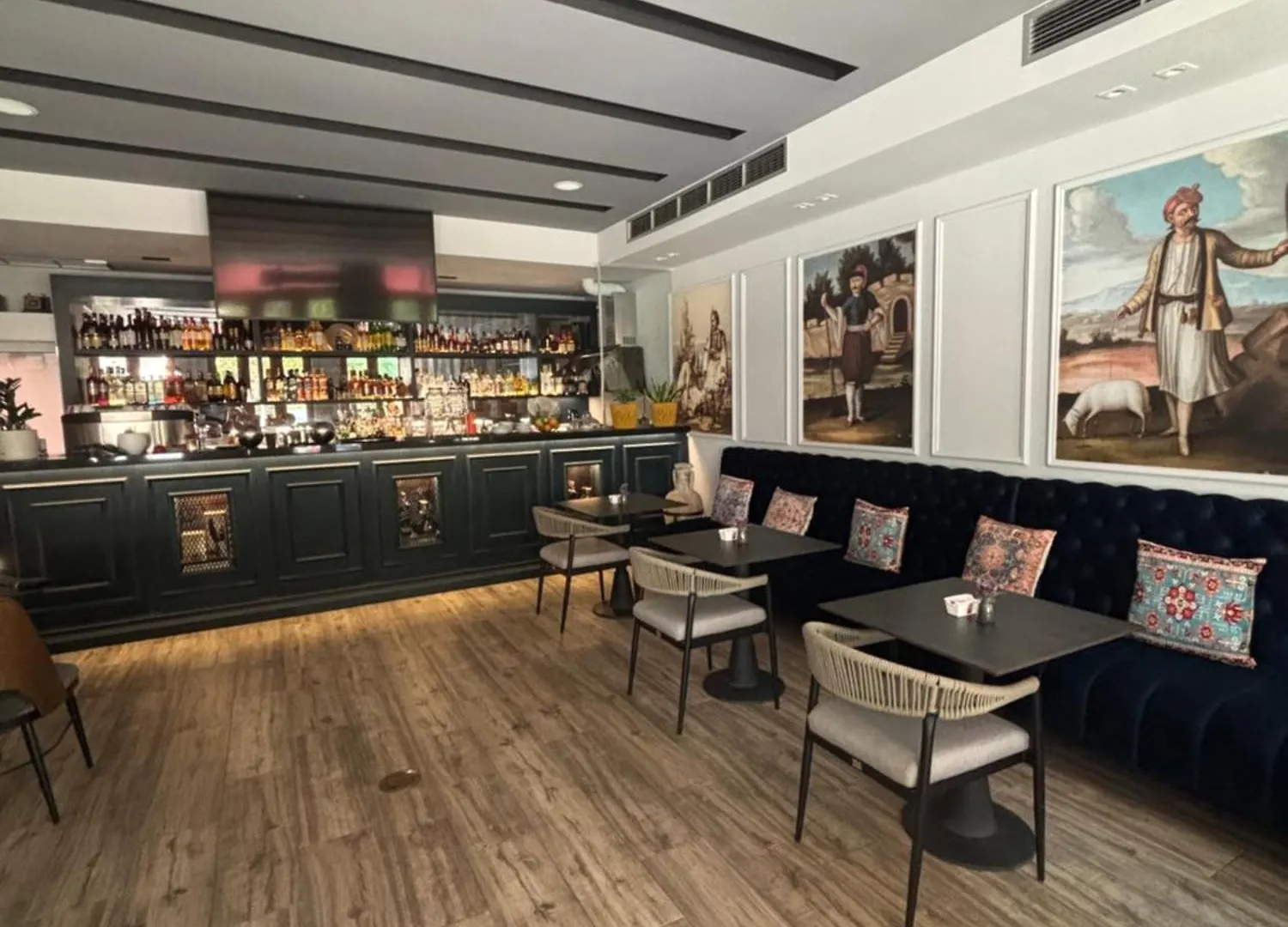 Bed and Breakfast Tebeu Coffe And Bar Vlorë